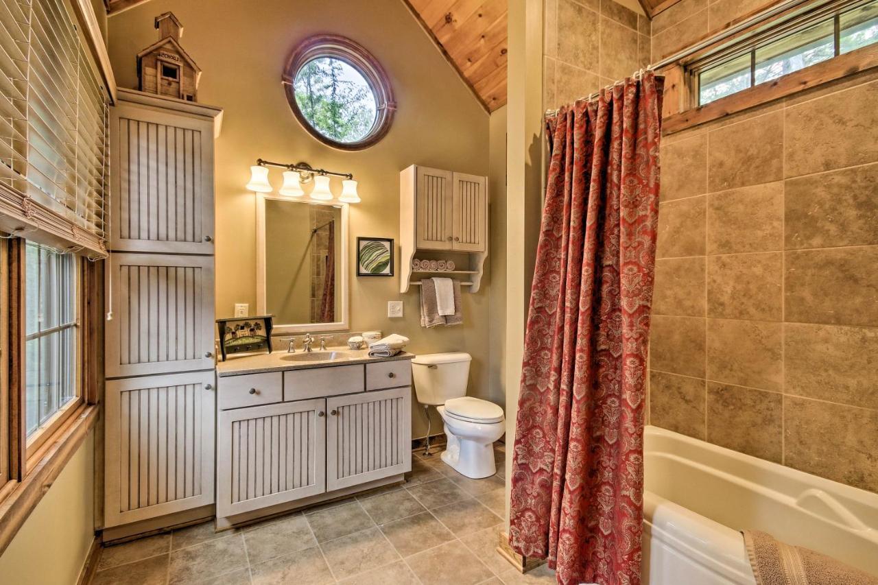 Creekside Berkeley Springs Cabin On 35 Acres! Buitenkant foto